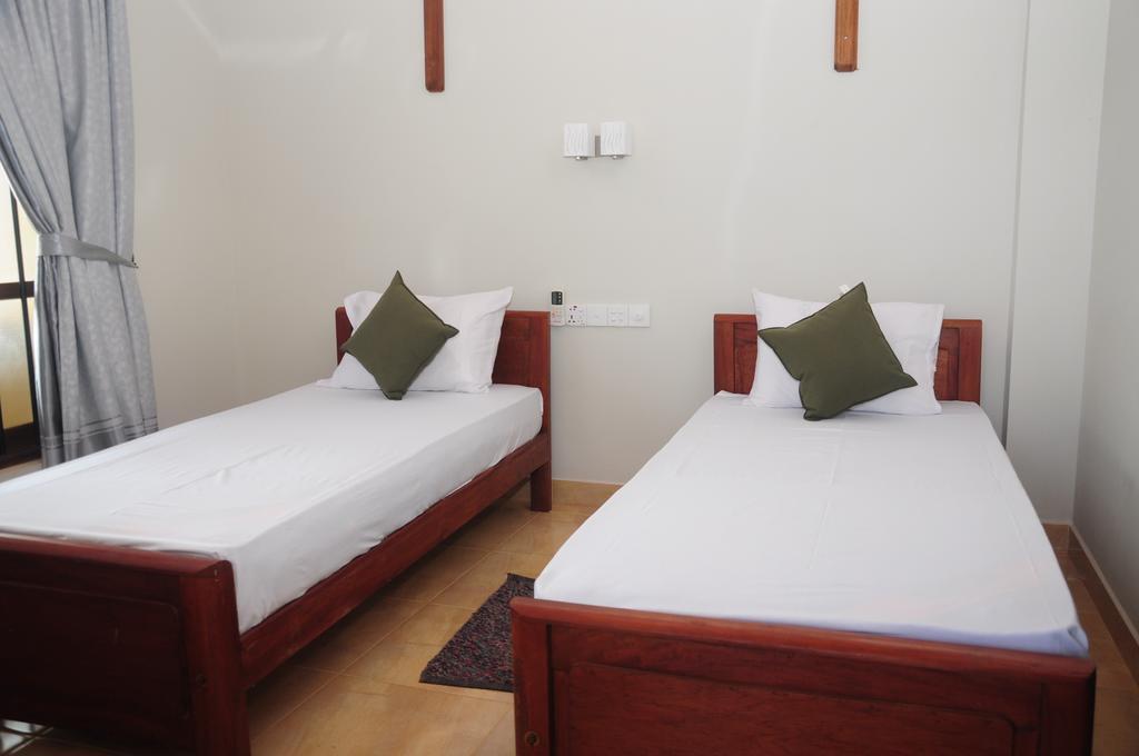 Traveller'S Home Hotel Tissamaharama Dış mekan fotoğraf