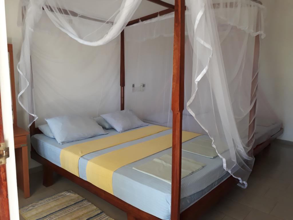 Traveller'S Home Hotel Tissamaharama Dış mekan fotoğraf